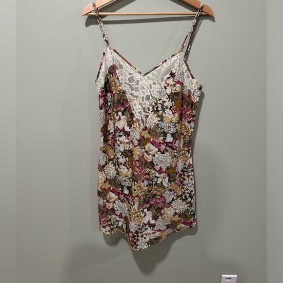 Vintage Victoria’s Secret floral Slip dress - Picture 1 of 4